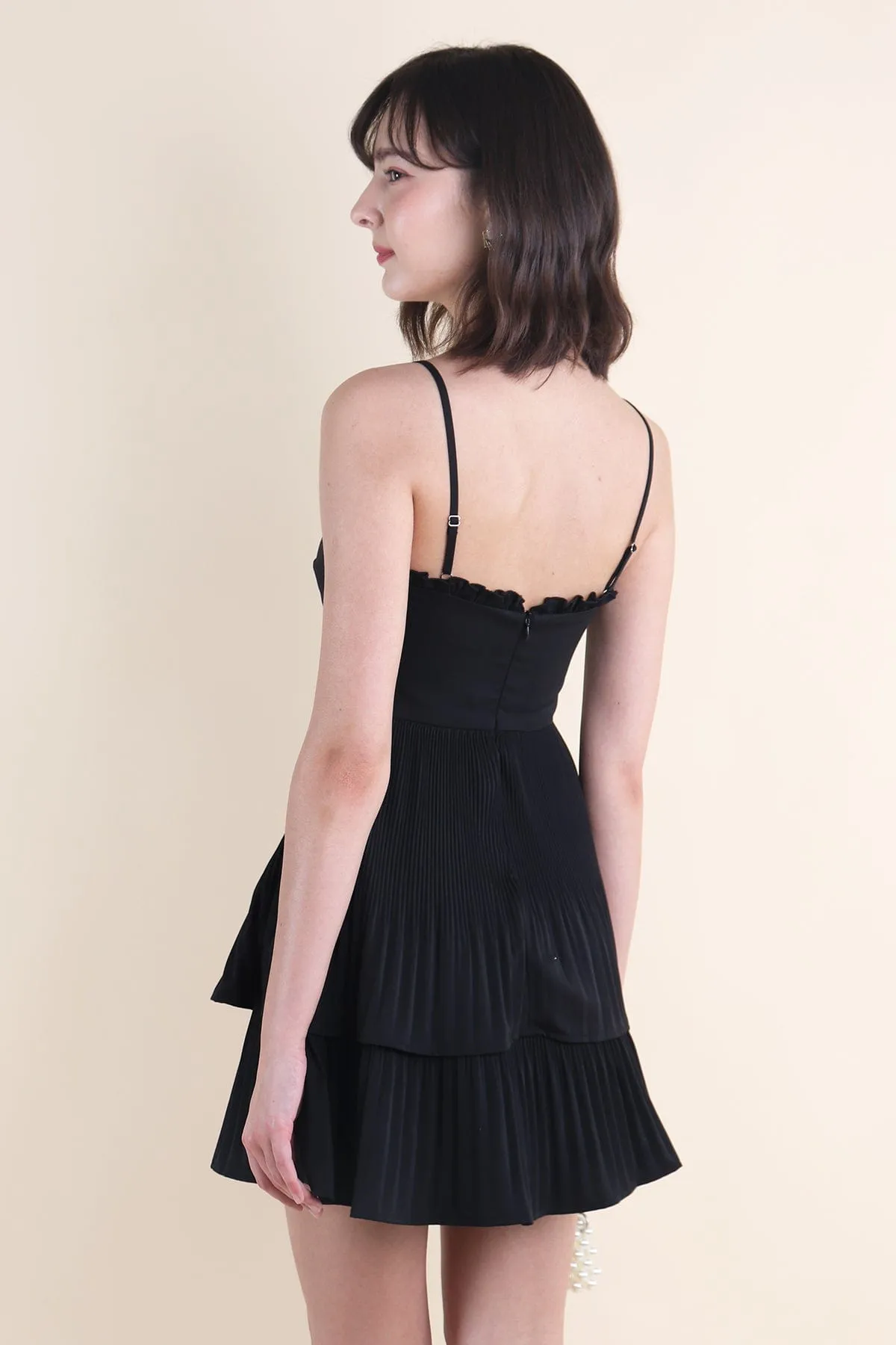 BEVELYN PLEATED MINI DRESS IN BLACK