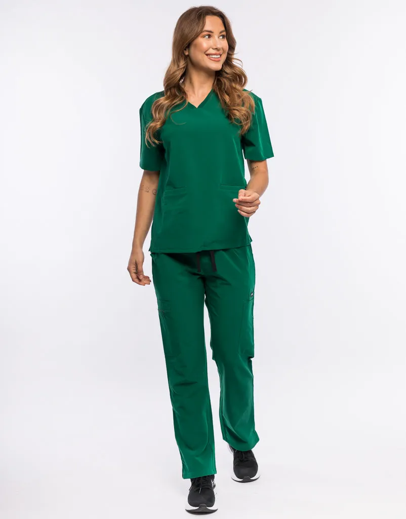 Essential Multi-Pocket Scrub Pants - Evergreen