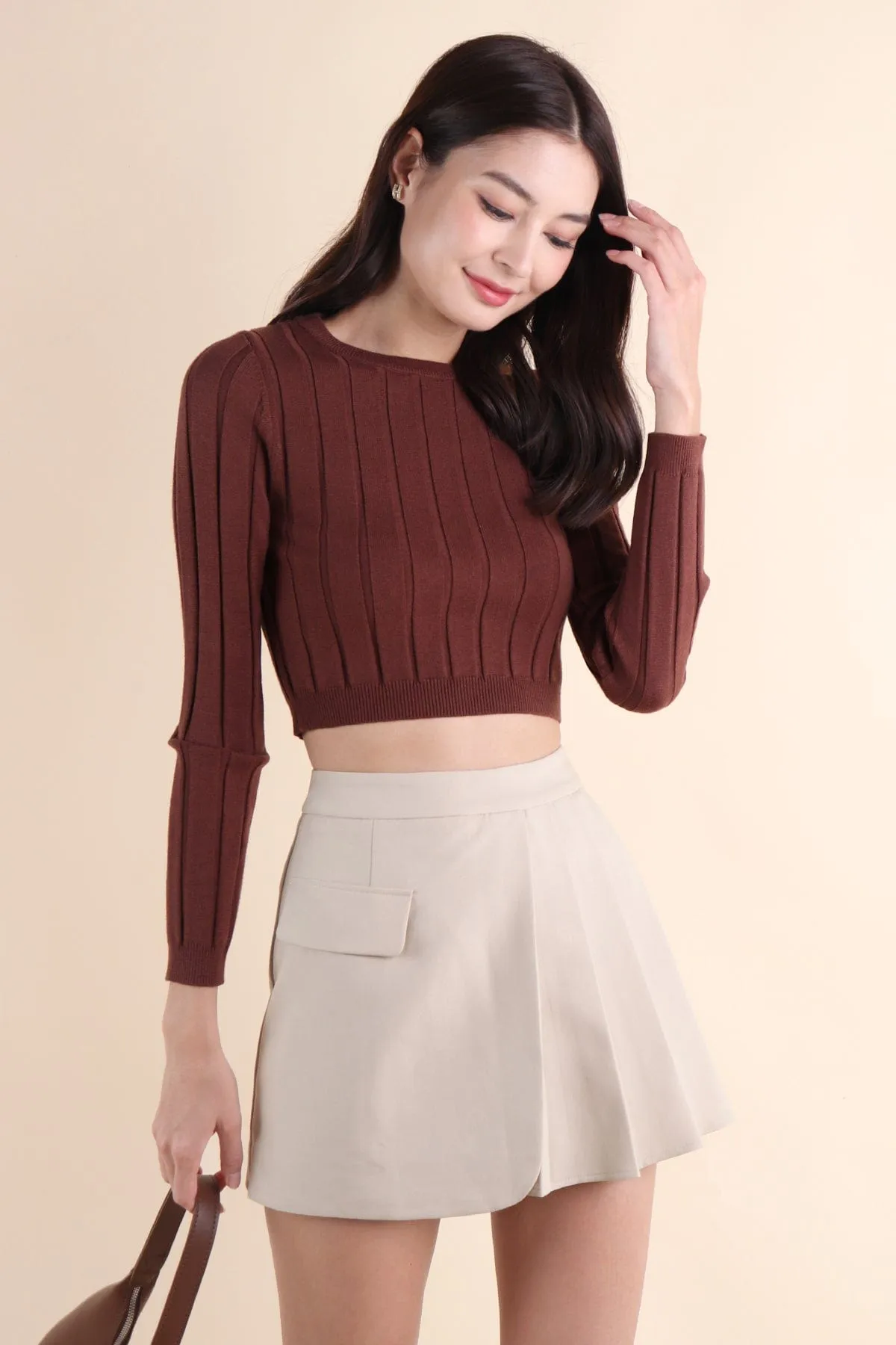 KERRI PLEATED SKIRT IN KHAKI