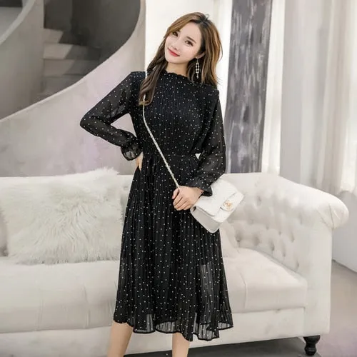 Long Sleeved Polka Dot Pleated Dress