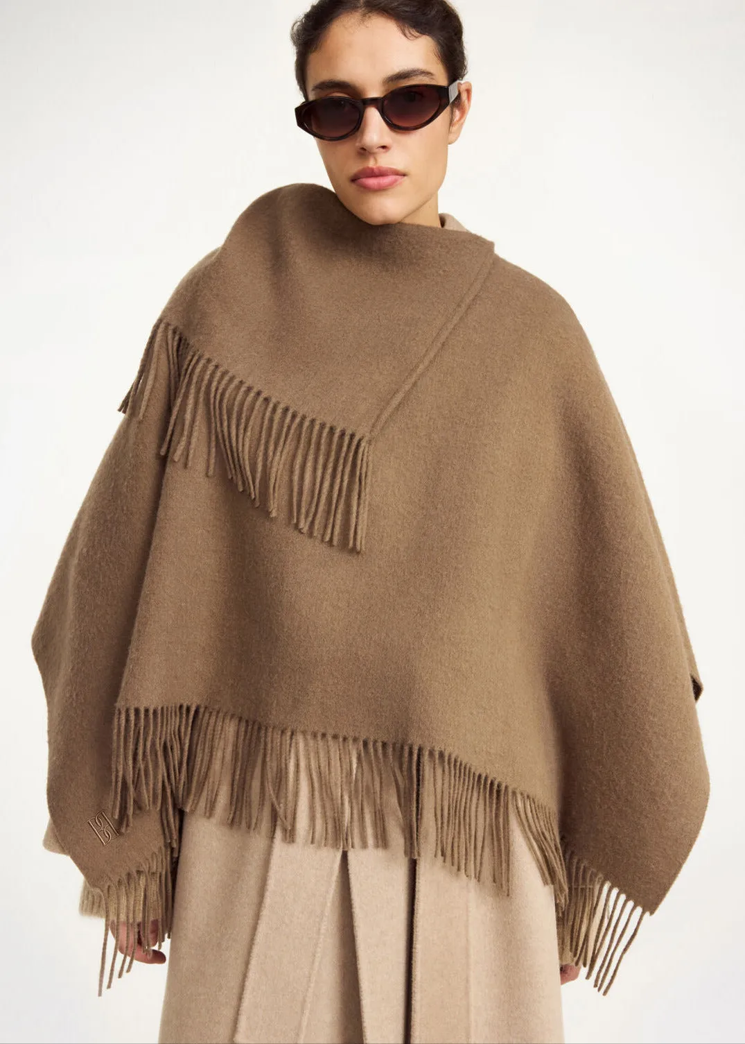 TURTMA SCARF | LIGHT BROWN