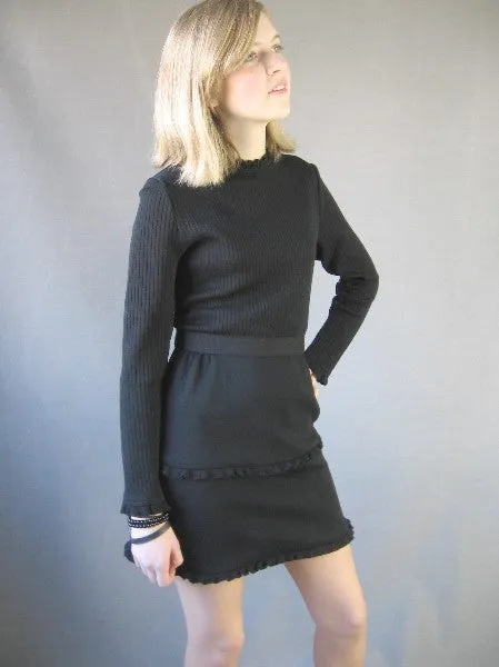 Women's 70s Mini Dress Mod Vintage Dolly Classy Knit Small to Medium Jonathan Logan VFG